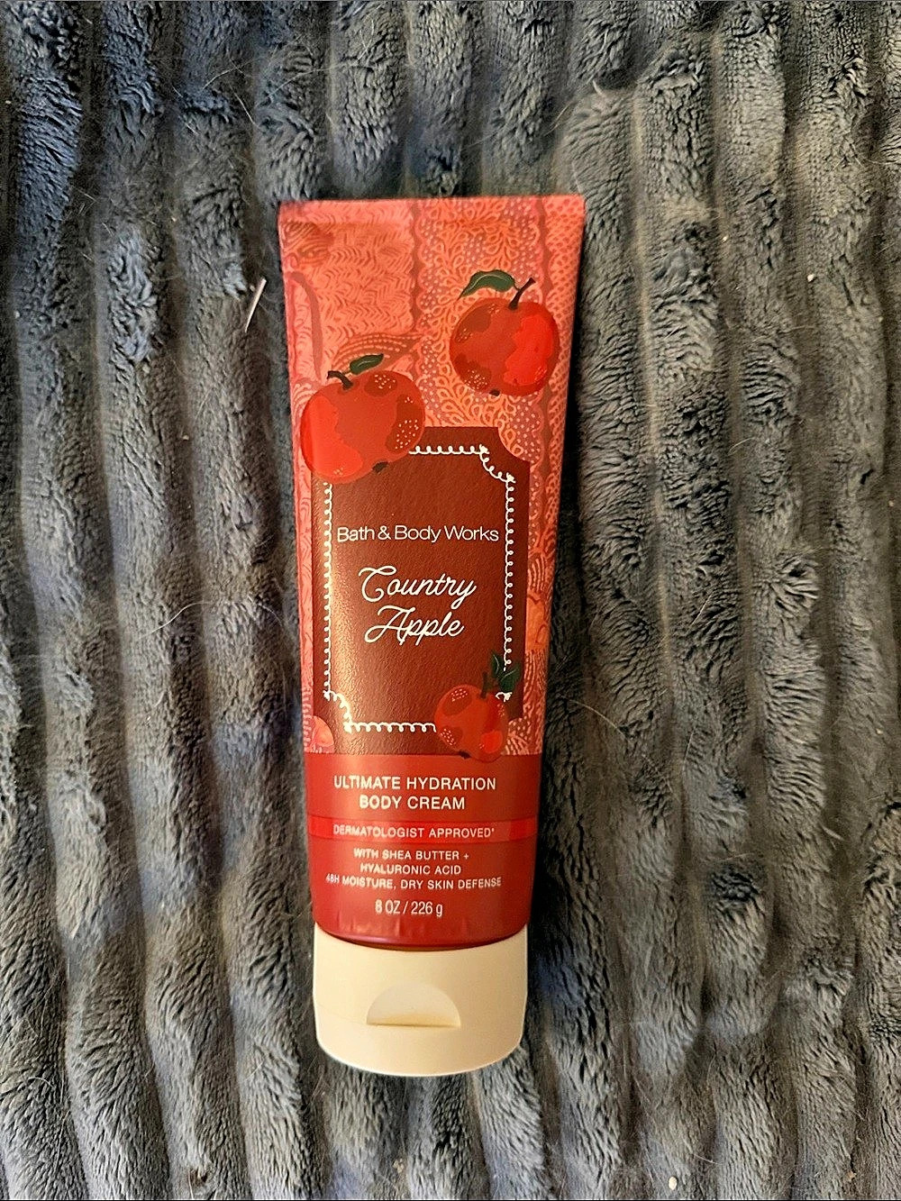 Bath and Bosy Works Country Apple Ultimate Hydration Body Cream Body Cream